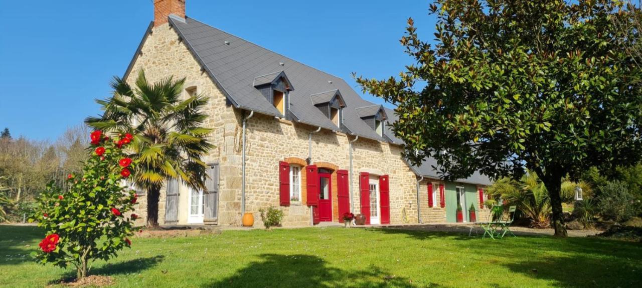 La Pichonniere Bed & Breakfast Isigny-le-Buat Dış mekan fotoğraf