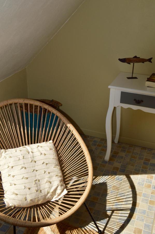 La Pichonniere Bed & Breakfast Isigny-le-Buat Dış mekan fotoğraf